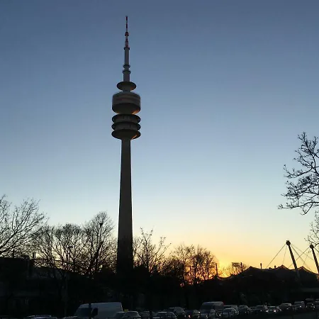 2 Schwabing Near Bmw World, Olympiapark Appartement *